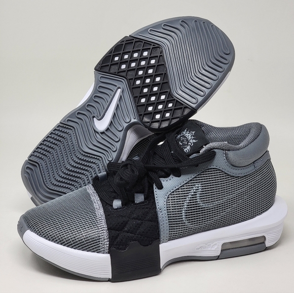 Nike LeBron Witness 8 Basketball Sneaker Black Shoes FB2239-004 Mens Size 4 New - Picture 1 of 9